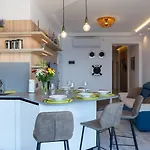 Seafront Bugibba 2bed By Homely Apartamento St. Paul's Bay