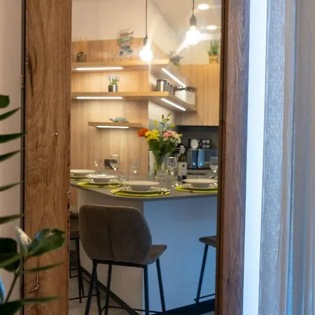 Seafront Bugibba 2bed By Homely 公寓 *