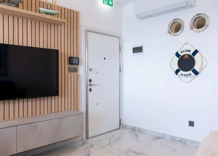 Apartman Seafront Bugibba 2bed By Homely *