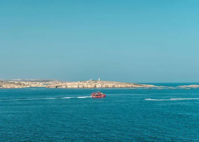 Seafront Bugibba 2bed By Homely San Pawl il-Baħar