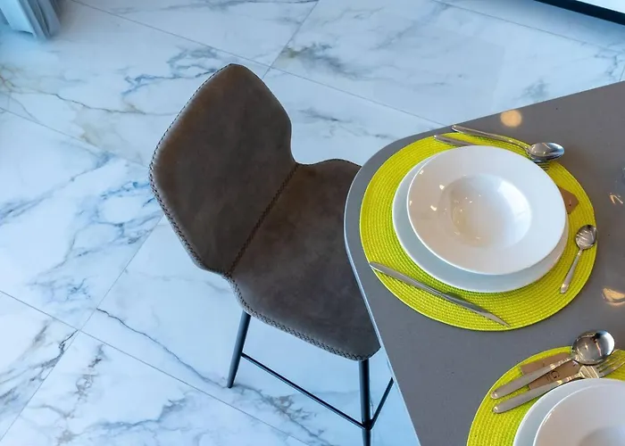 Seafront Bugibba 2bed By Homely Apartament