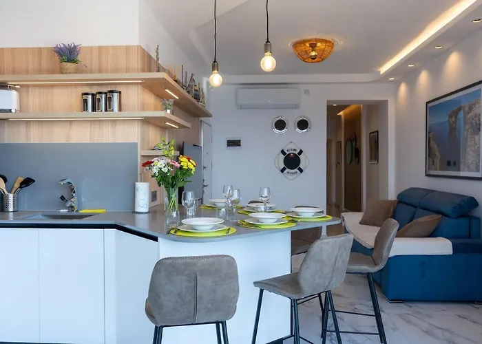 Seafront Bugibba 2bed By Homely Apartman San Pawl il-Baħar